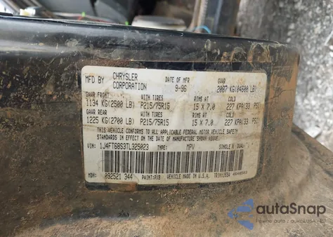 1996 Jeep Cherokee Sport/Classic z USA, uszkodzony, nr VIN 1J4FT68S3TL325023